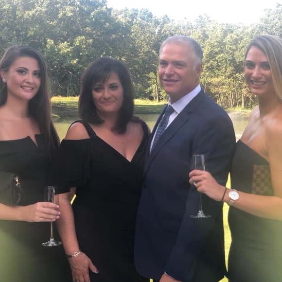 Meet your Posher, Pauline - Picture 1 of 1